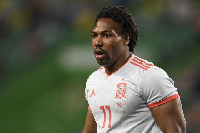 1643383425653072470.jpg adama-traore-of-spain-looks-on-during-the-international-news-photo-1602144625.jpg